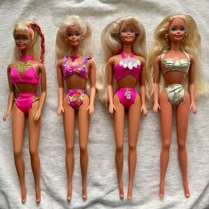 Bundle: Great Condition Bikini Barbies (90s)